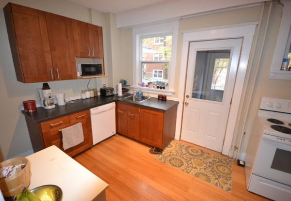 1955 Vernon Street Kitchen 1